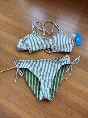 Cupshe Strappy Bikini Set (Reversible Bottoms) - Size Medium
